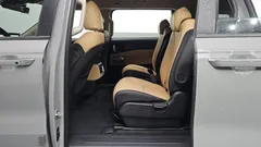 2023 Kia Canival Gasoline 9-Seater Prestige, серо-серебристый — фото 12