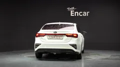 2021 Kia K3 Standard, белый — фото 4