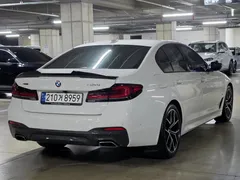 2023 BMW 5-Series 530i xDrive M Sport Package — фото 2