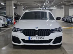 2023 BMW 5-Series 530i xDrive M Sport Package — фото 3