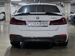 2023 BMW 5-Series 530i xDrive M Sport Package — фото 4