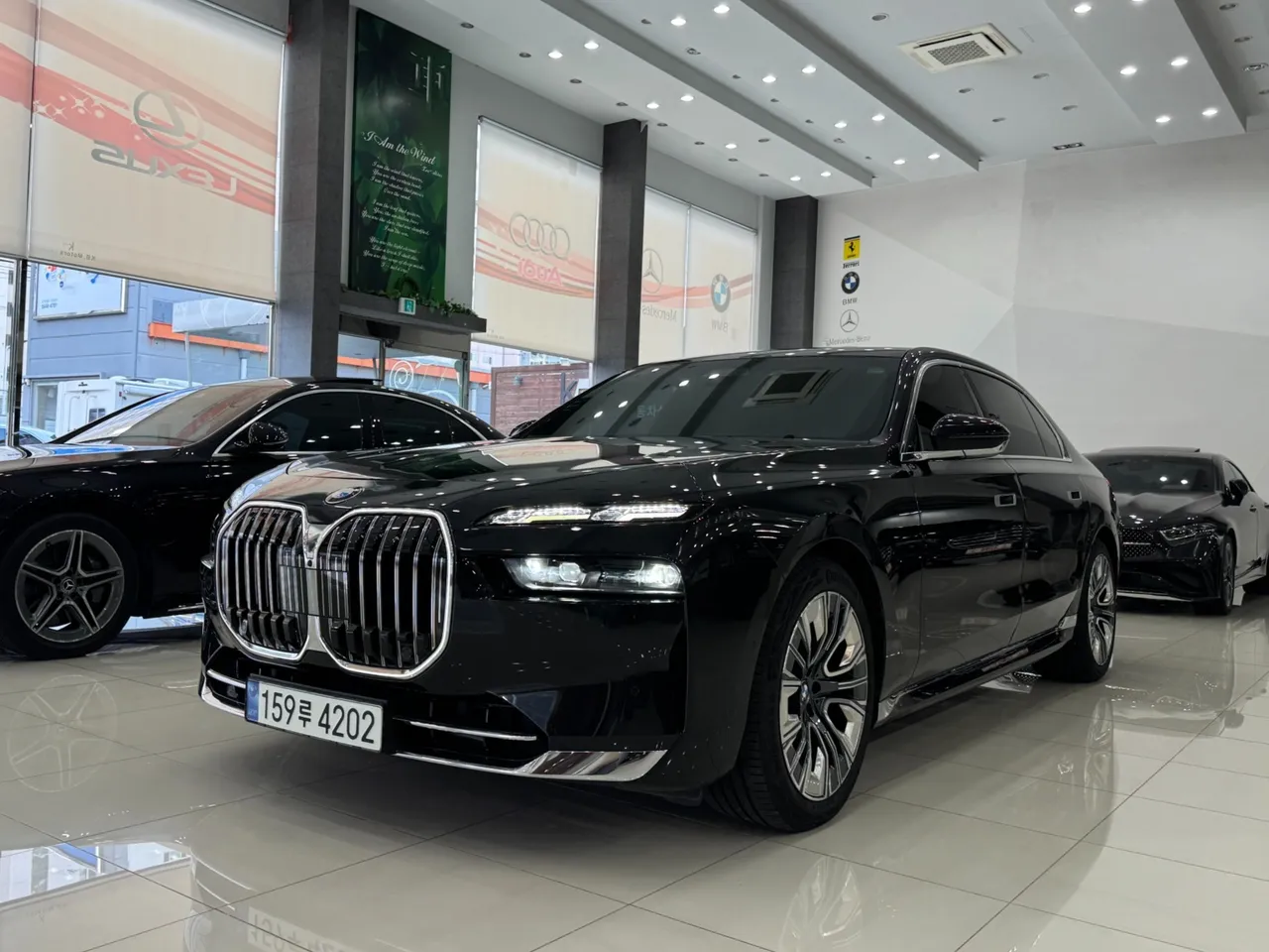 2023 BMW 7-Series 740i sDrive Design Pure Excellence