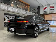 2023 BMW 7-Series 740i sDrive Design Pure Excellence — фото 2