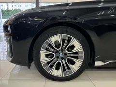 2023 BMW 7-Series 740i sDrive Design Pure Excellence — фото 5