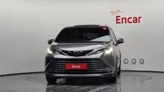 2023 Toyota Sienna 2.5 Hybrid AWD, серый — фото 3