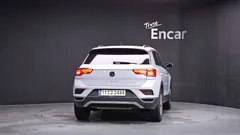 2021 Volkswagen T-Roc 2.0 TDI Style, белый — фото 4