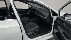 2023 Volkswagen Golf 2.0 TDI Prestige, белый — фото 11