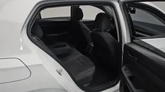 2023 Volkswagen Golf 2.0 TDI Prestige, белый — фото 12