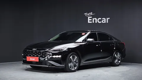 2023 Kia K8 Signature