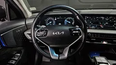 2023 Kia K8 Signature — фото 13