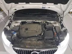2022 Volvo XC40 B4 Inscription, белый — фото 6