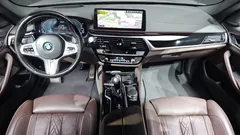 2022 BMW 5-Series 530e M Sport — фото 7