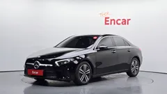 2022 Mercedes-Benz A-Class A220 Sedan, чёрный — фото 11