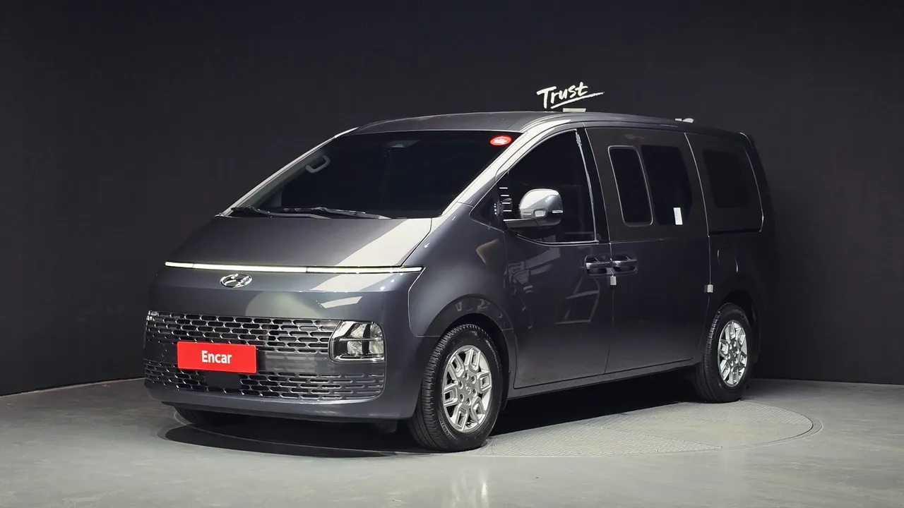 2023 Hyundai Staria Cargo 5-Seater