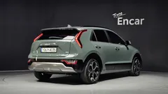2022 Kia Niro Signature, 청옥색 — фото 2