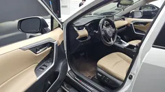 2022 Toyota RAV4 2.5 2WD Hybrid, белый — фото 10