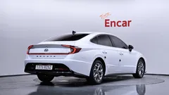 2023 Hyundai Sonata 2.0 — фото 2