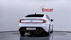 2023 Hyundai Sonata 2.0 — фото 4