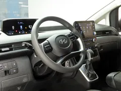 2022 Hyundai Staria Cargo 3-Seater — фото 8