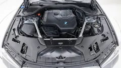 2023 BMW 5-Series 520i M Sport — фото 6