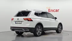 2023 Volkswagen Tiguan 2.0 TSI Prestige — фото 2