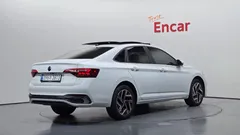 2023 Volkswagen Jetta 1.5 TSI Prestige — фото 2