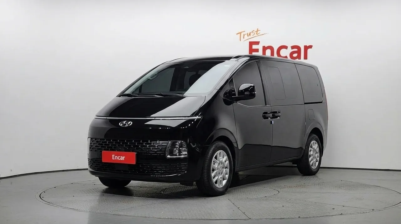 2023 Hyundai Staria Cargo 3-Seater