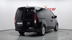 2023 Hyundai Staria Cargo 3-Seater — фото 2
