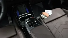 2024 BMW X1 xDrive 20i M Sport, белый — фото 9