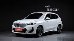 2024 BMW X1 xDrive 20i M Sport, белый — фото 12