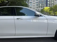 2022 Mercedes-Benz E-Class E220d 4MATIC AMG Line — фото 2