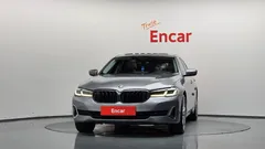 2023 BMW 5-Series 530i xDrive Luxury — фото 3