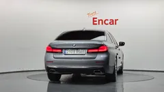 2023 BMW 5-Series 530i xDrive Luxury — фото 4
