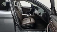2023 BMW 5-Series 530i xDrive Luxury — фото 11