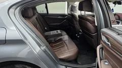 2023 BMW 5-Series 530i xDrive Luxury — фото 12