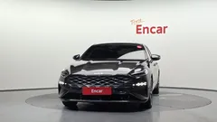 2022 Kia K8 Signature — фото 3