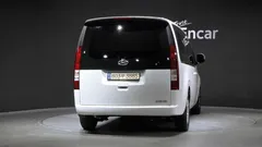 2022 Hyundai Staria Cargo 5-Seater — фото 4