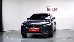 2022 Volvo V60 B5 Pro AWD, синий — фото 3