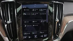 2022 Volvo V60 B5 Pro AWD, синий — фото 15