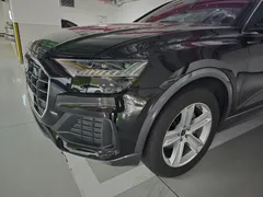 2022 Audi Q8 45 TDI Quattro Premium — фото 1