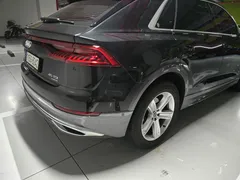2022 Audi Q8 45 TDI Quattro Premium — фото 2