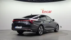 2023 Kia K8 Signature — фото 2