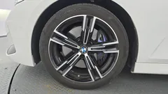 2024 BMW 3-Series 320i M Sport, белый — фото 5