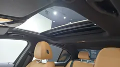 2024 BMW 3-Series 320i M Sport, белый — фото 17