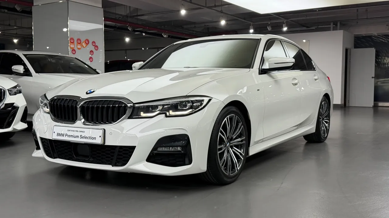 2022 BMW 3-Series 320i M Sport