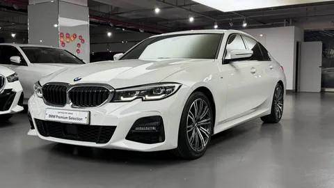 2022 BMW 3-Series 320i M Sport