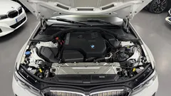 2022 BMW 3-Series 320i M Sport — фото 6
