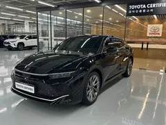 2023 Toyota Crown 2.5 4WD Hybrid, чёрный — фото 1