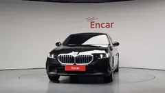 2024 BMW 5-Series 530i xDrive, чёрный — фото 3