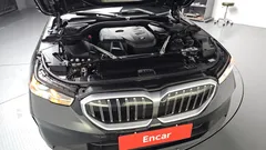 2024 BMW 5-Series 530i xDrive, чёрный — фото 6